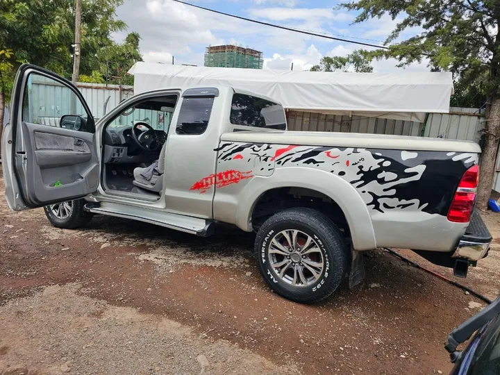 Toyota Hilux King Cab 2008 – photo 3
