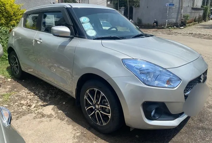 Suzuki Swift 2022 Automatic – photo 5