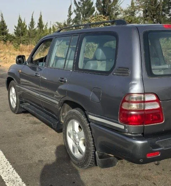 Toyota Landcruiser 105 Diesel Automatic – photo 3