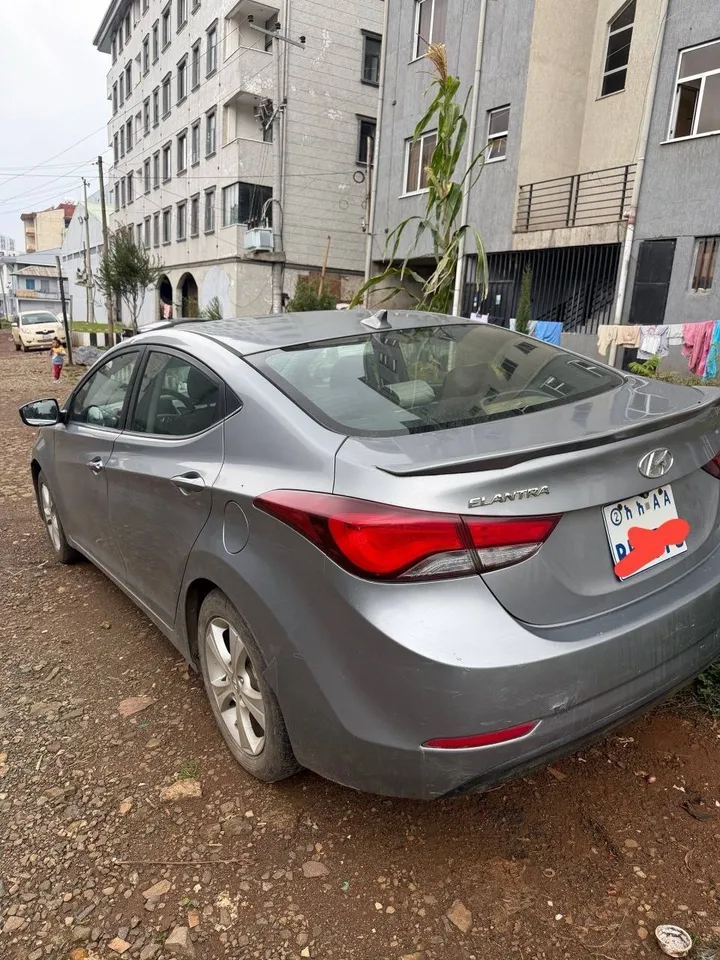 Hyundai Elantra 2015 Automatic – photo 7