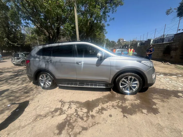 Hyundai SantaFe Max Cruise 2015 – photo 3