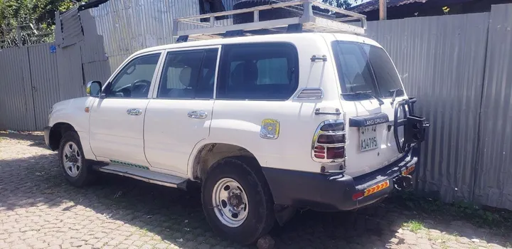 Toyota Land Cruiser 105 2001 Manual – photo 6