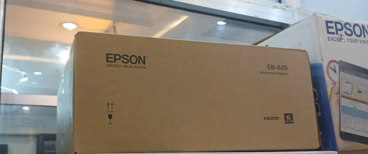Brand New Epson EB-X49 Projector – photo 4