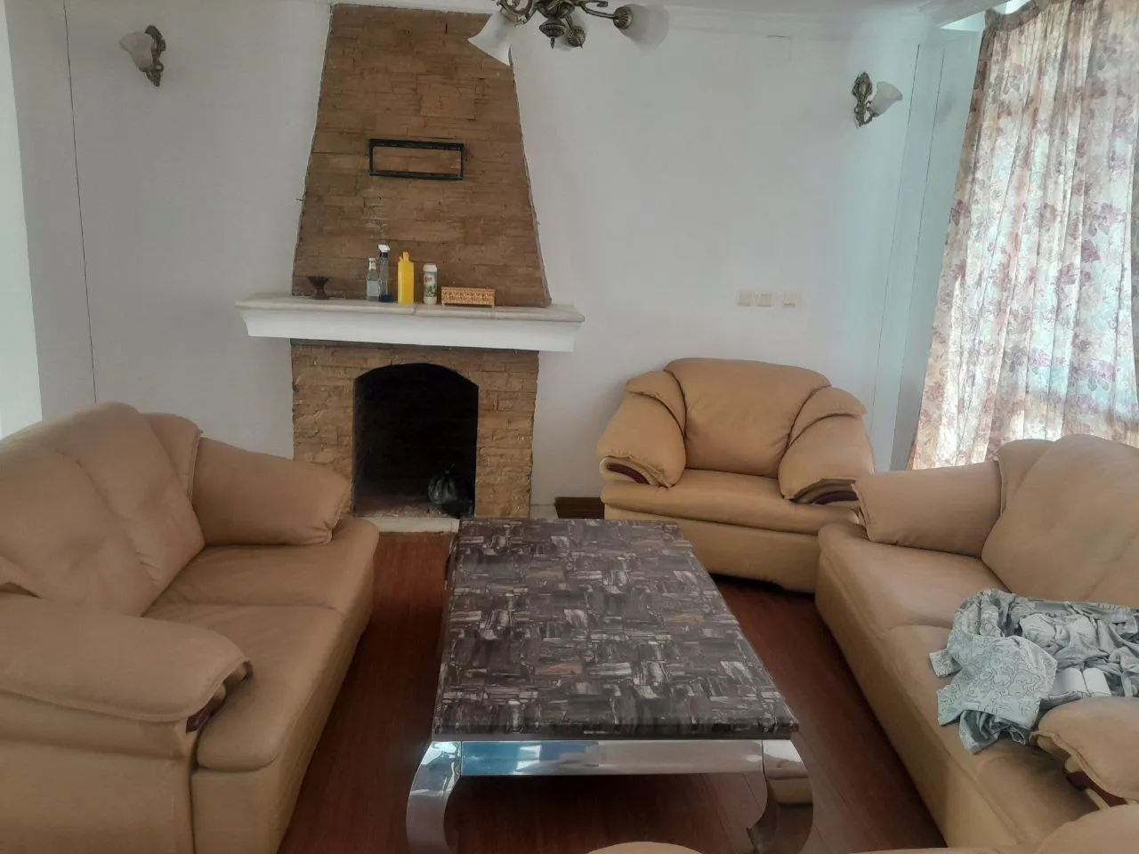 5 Bedroom B+G+1 House Gift Compound – photo 4