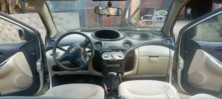 Toyota Vitz 2004 Automatic – photo 4