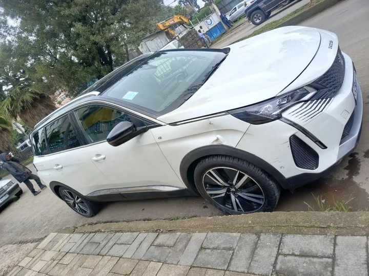 Peugeot 5008 GT 2021 SUV – photo 6