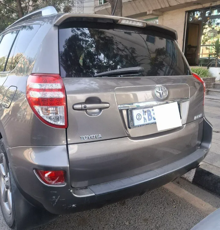 Toyota RAV4 2012 Automatic 2.0L – photo 3