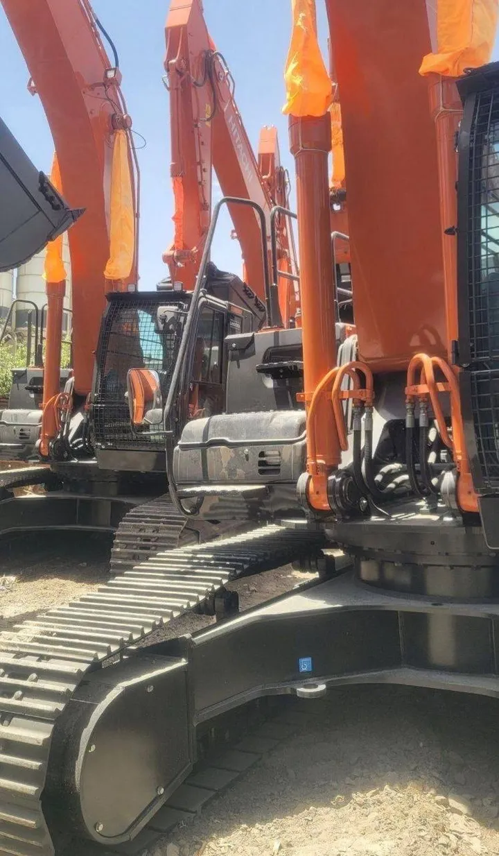 Hitachi ZX350H Excavator 2026 – photo 3