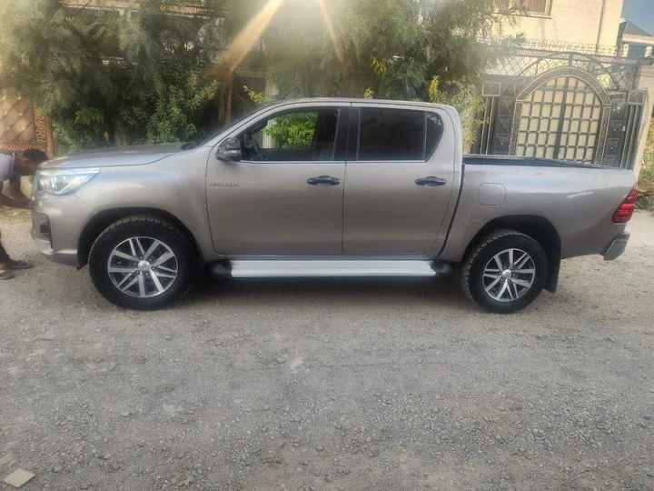Toyota Hilux Revo Double Cabin 2019 – photo 5
