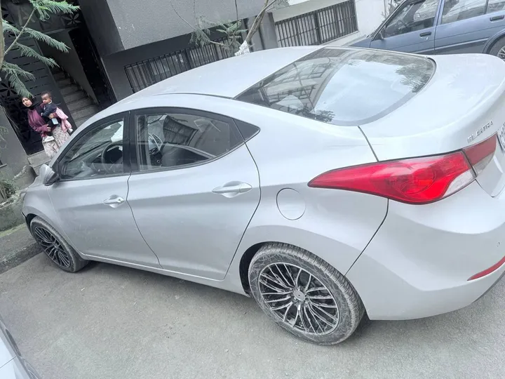 Hyundai Elantra 2015 Automatic – photo 7