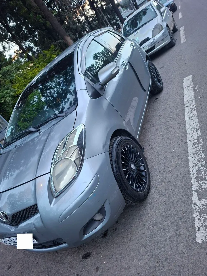 Toyota Yaris Compact Automatic 2008 – photo 5