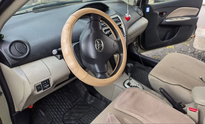 Toyota Yaris Belta 2008 Automatic – photo 4