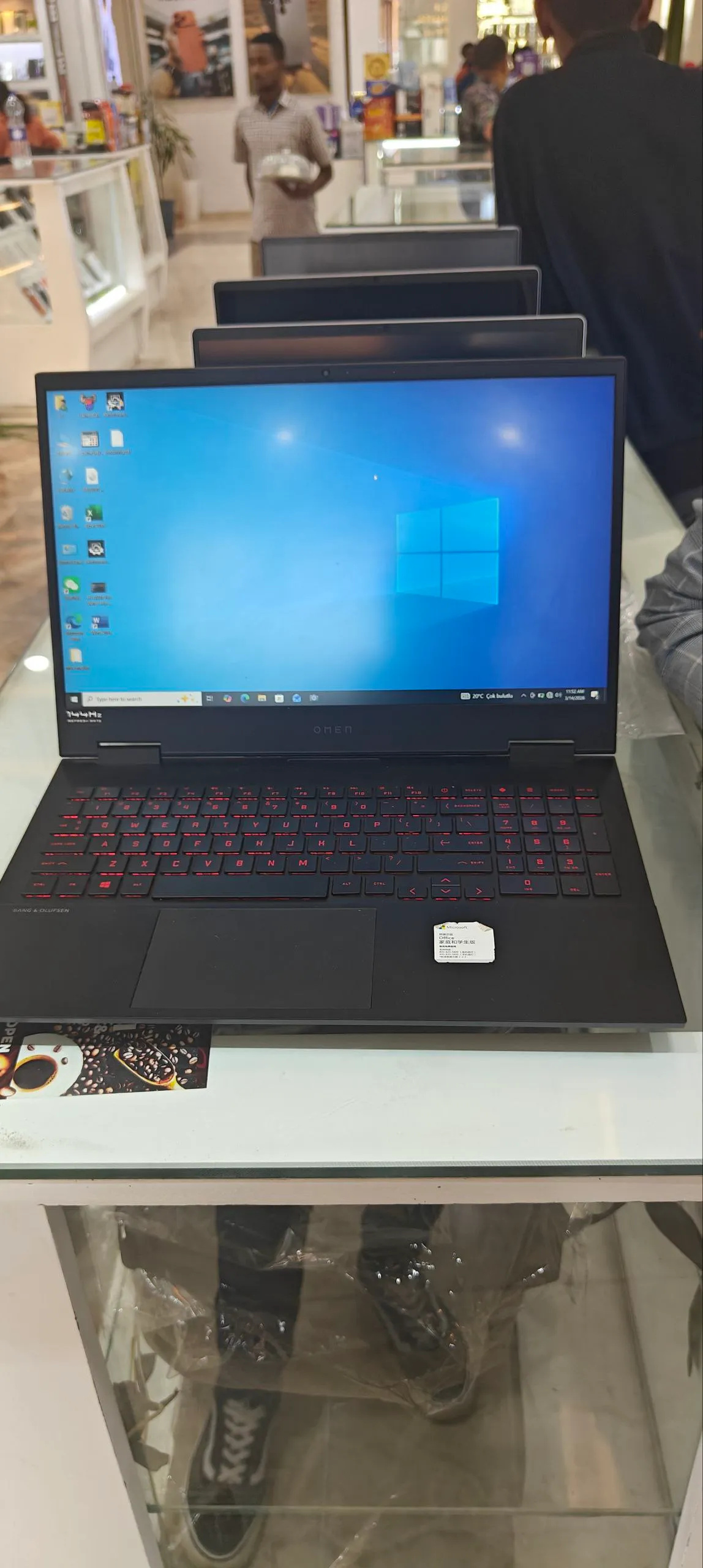 HP Omen 15 RTX 2070 Gaming Laptop – photo 3