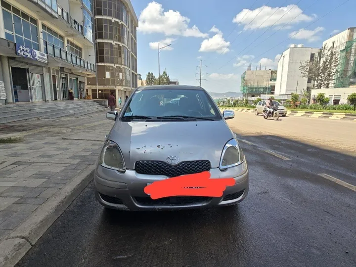 2003 Toyota Vitz Yaris Manual – photo 5
