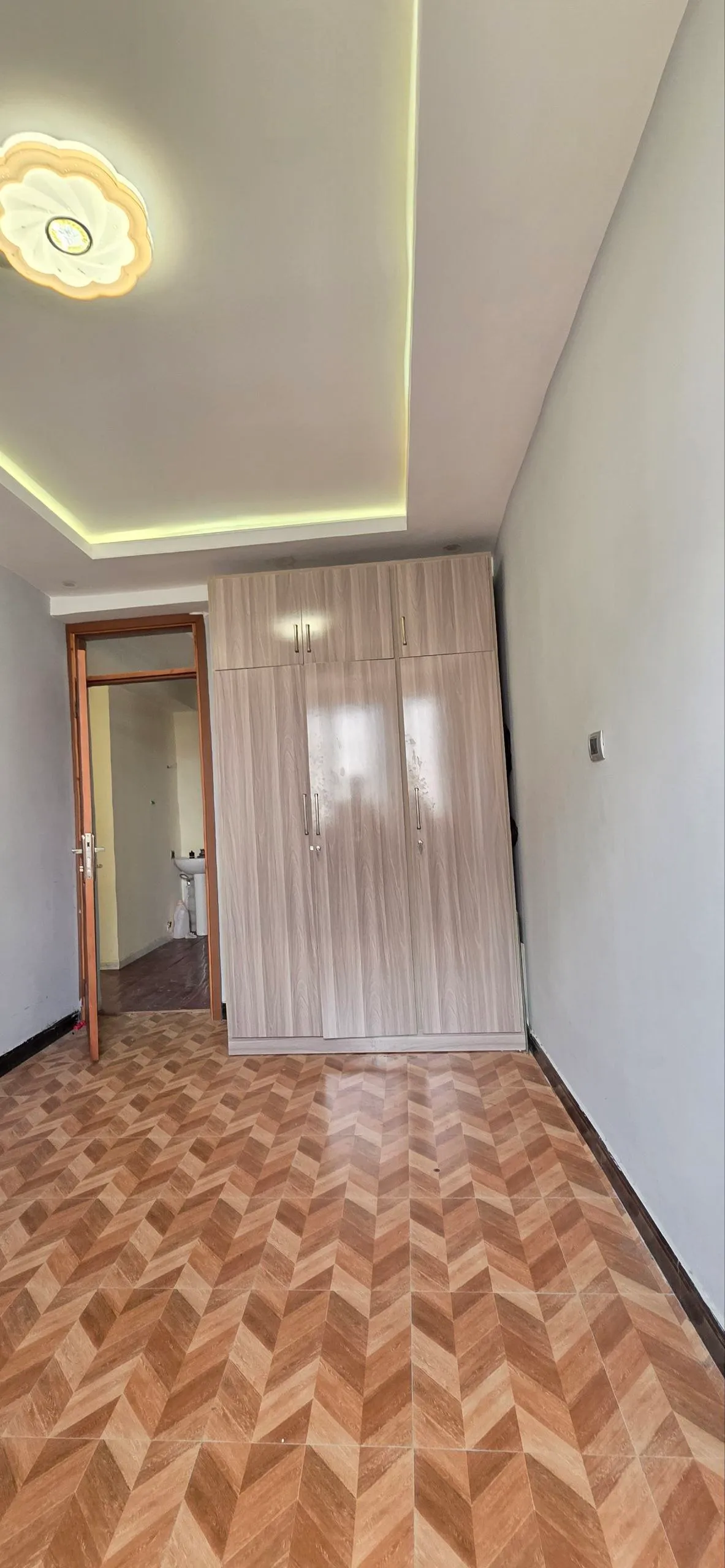 40/60 Condo 107 Sqm 5th Floor – photo 5