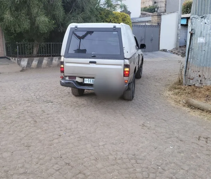 Toyota D4D Hard Body Pickup – photo 3