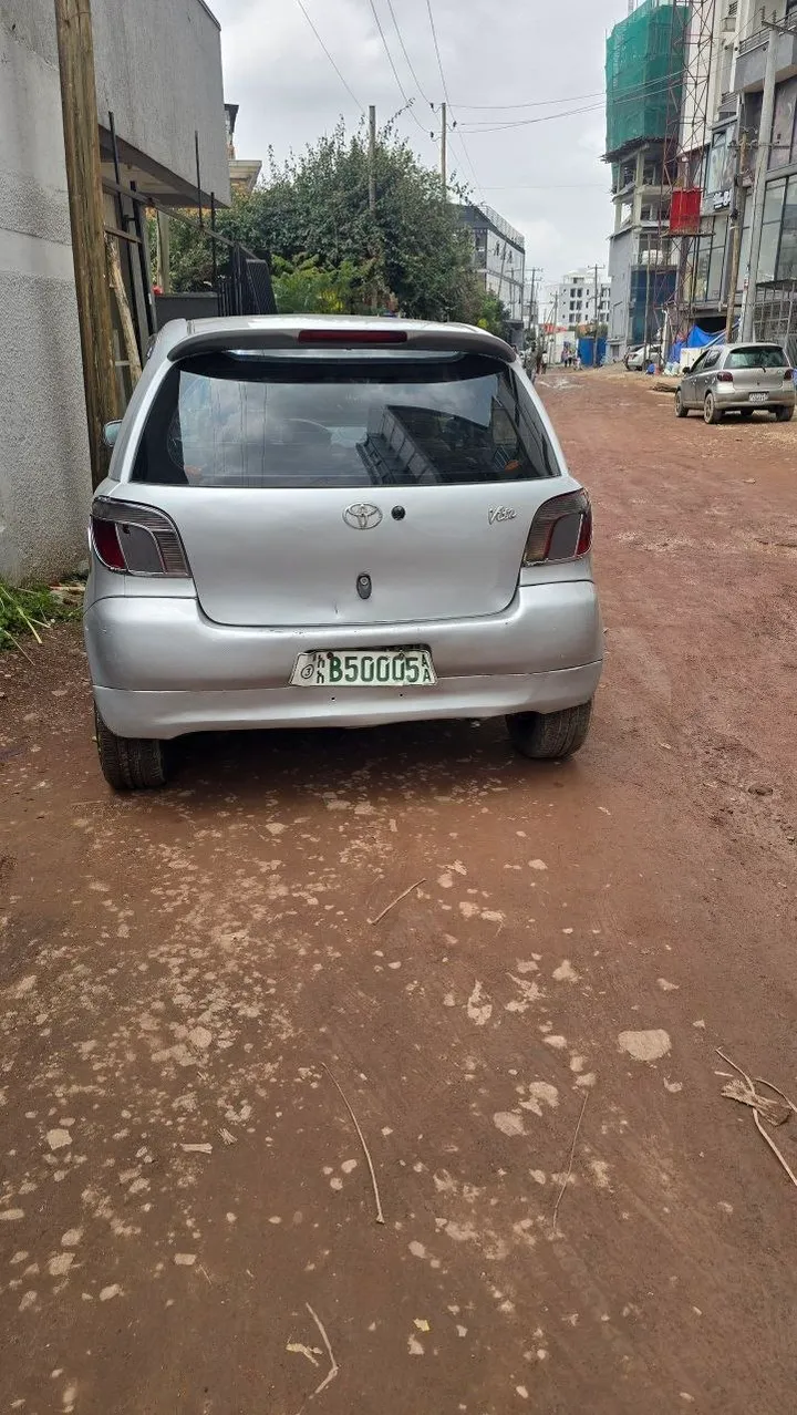 Toyota Vitz 1.0L Automatic – photo 4
