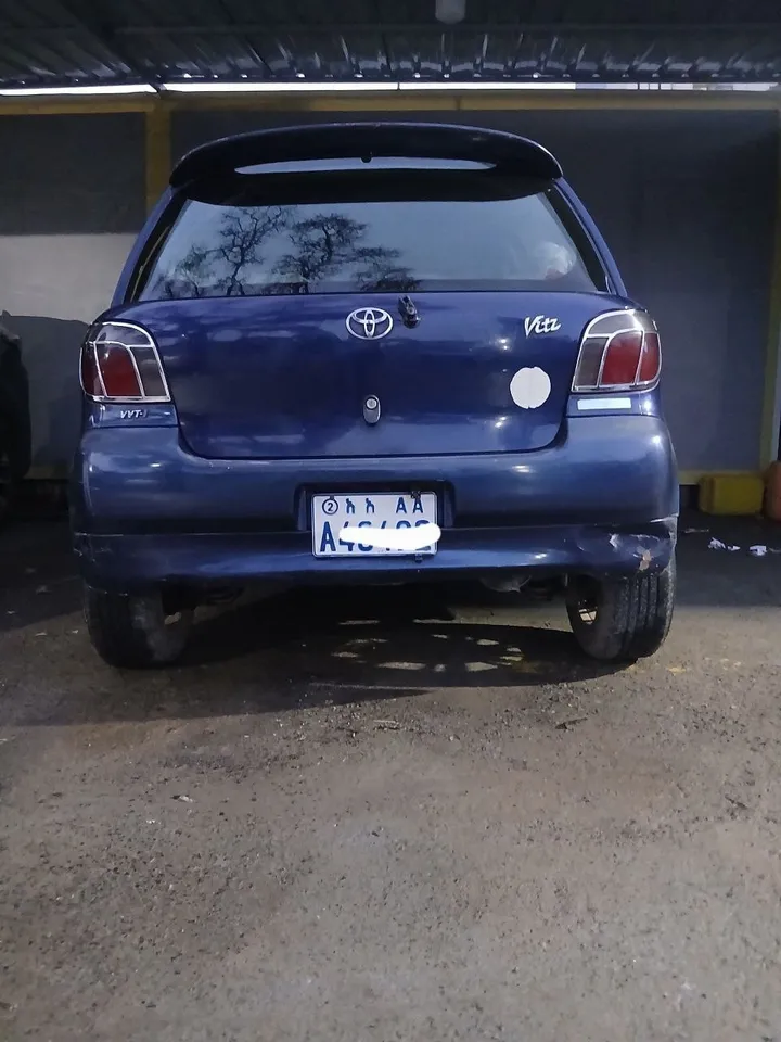 Toyota Vitz Automatic 2001 – photo 4