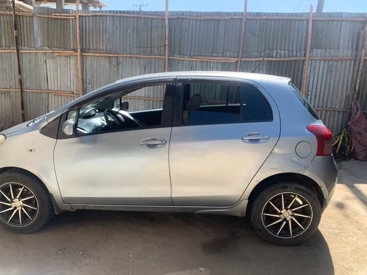 Toyota Yaris 2007 Automatic – photo 6
