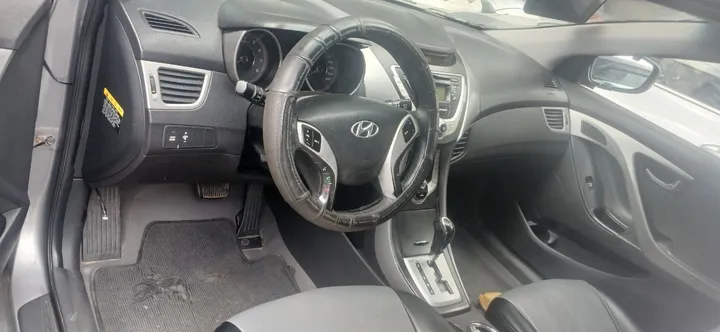 Hyundai Avante 2012 Automatic – photo 4