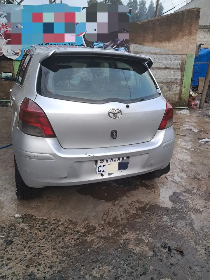 Toyota Yaris Compact 2007 – photo 6