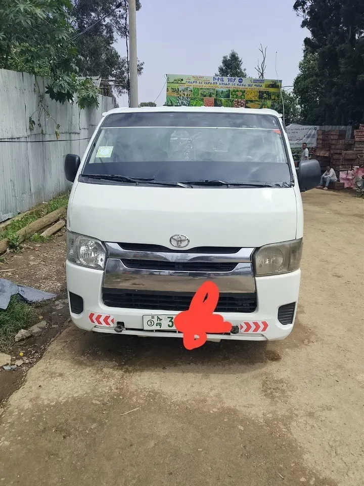 Toyota Hiace Abadula 2007 Manual – photo 3