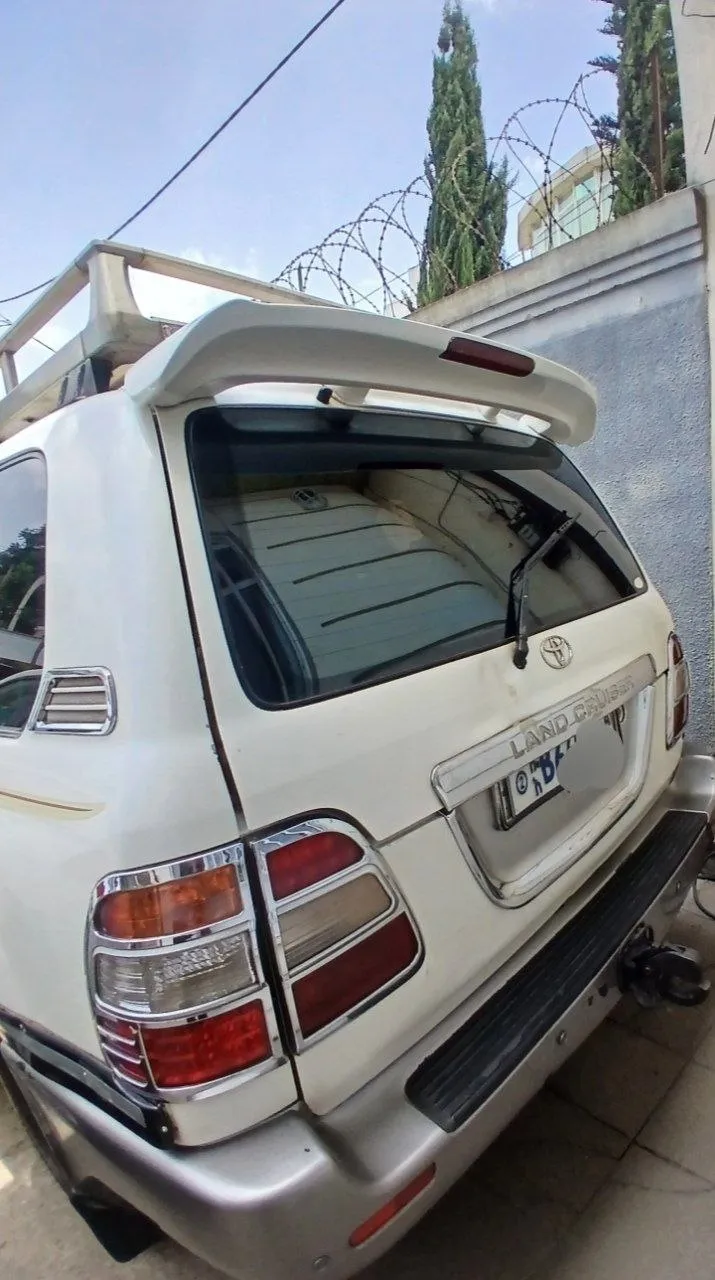 Toyota Land Cruiser 105 2007 – photo 6
