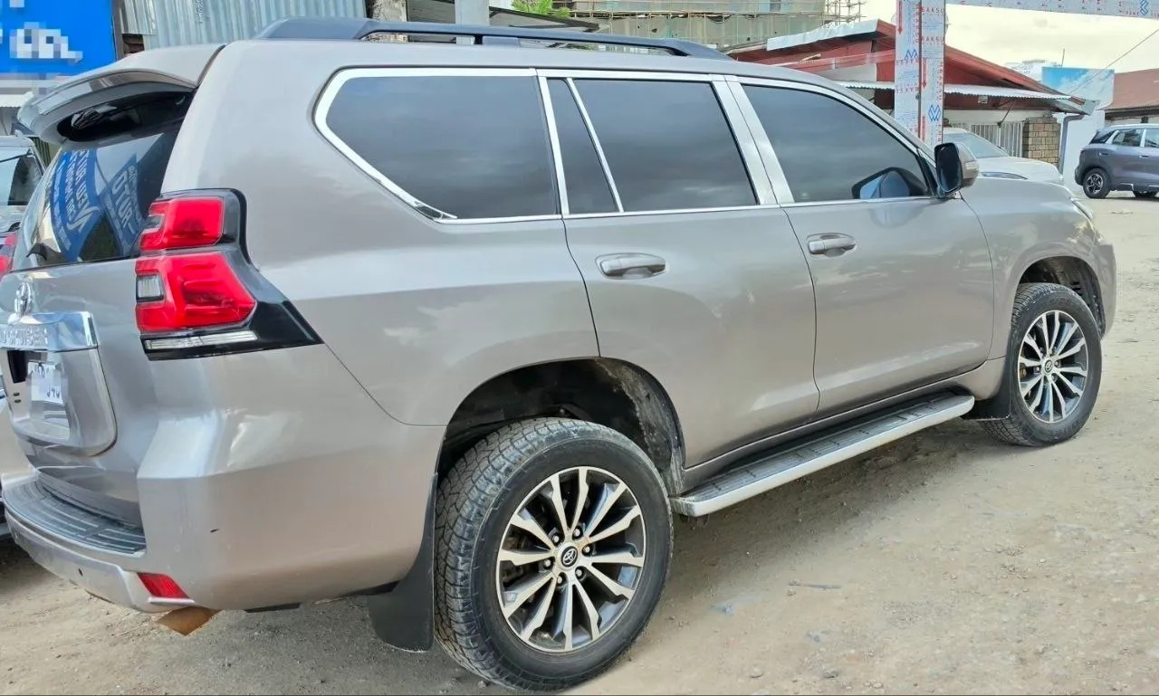 Toyota Land Cruiser Prado 2021 – photo 5