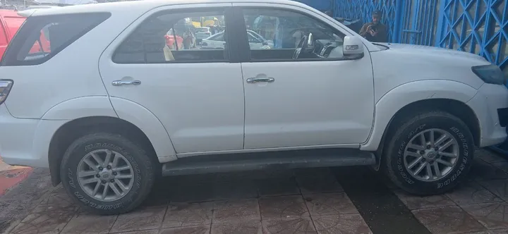 Toyota Fortuner 2017 Diesel SUV – photo 6