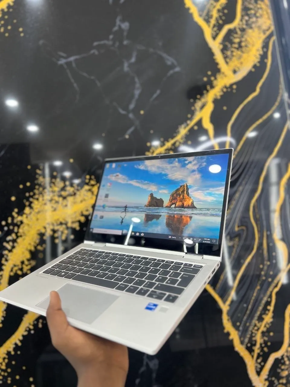 HP EliteBook x360 830 G8 – photo 10