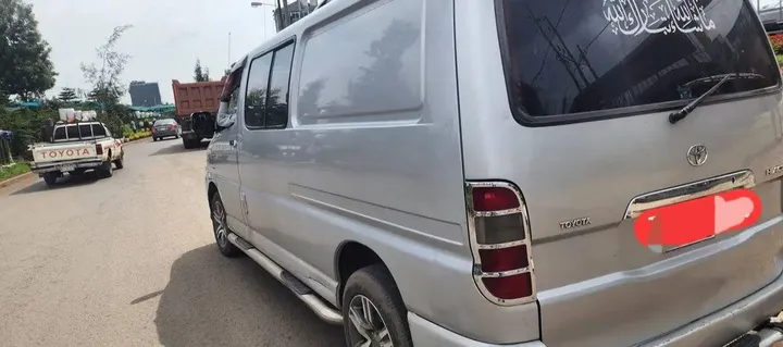 Toyota Hiace D4D Dolphin Van 2011 – photo 6