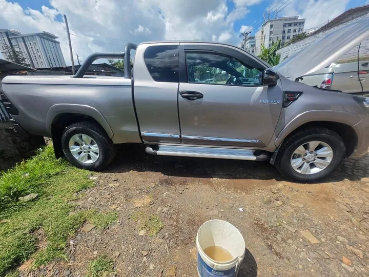 Toyota Revo Extra Cab 2020 – photo 3