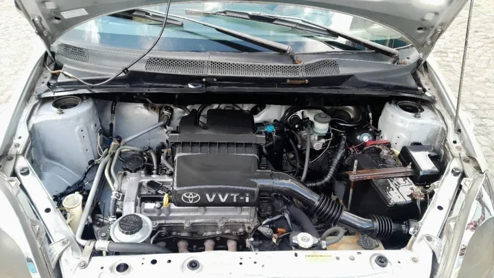 Toyota Vitz 2001 Automatic – photo 4