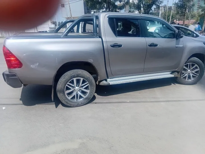 Toyota Hilux Revo 2020 Double Cab – photo 5