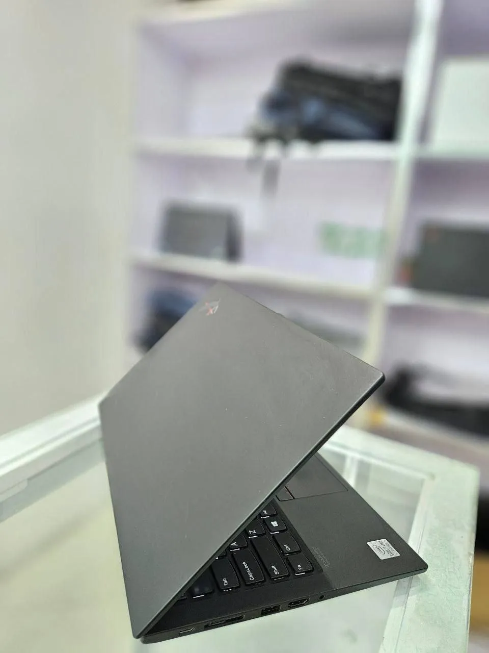 Lenovo ThinkPad X1 Carbon 10th Gen – photo 3