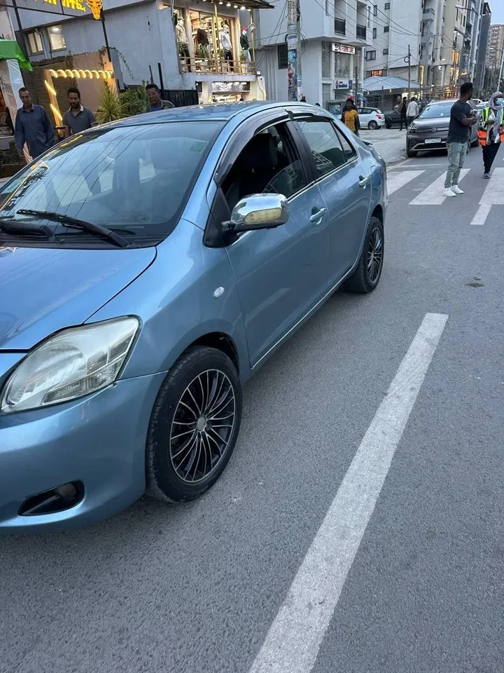 Toyota Yaris Sedan 2008 – photo 4