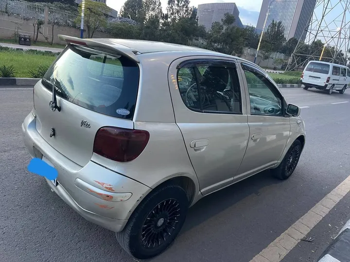 Toyota Vitz 2003 Automatic – photo 3