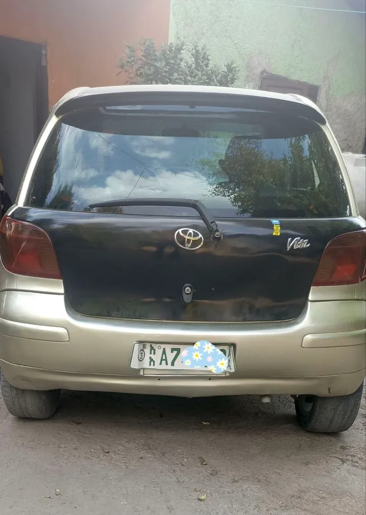 Toyota Vitz 2002 Automatic – photo 4
