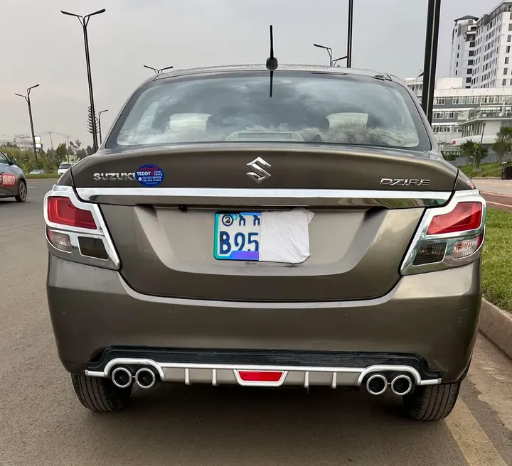 Suzuki Dzire 2021 Automatic 1.2L – photo 7
