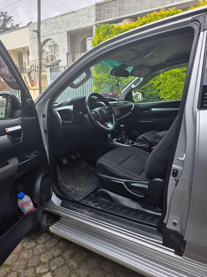 Toyota Revo King Cab 2019 – photo 7