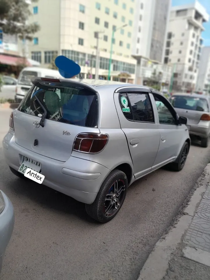 Toyota Vitz 2004 Automatic – photo 4
