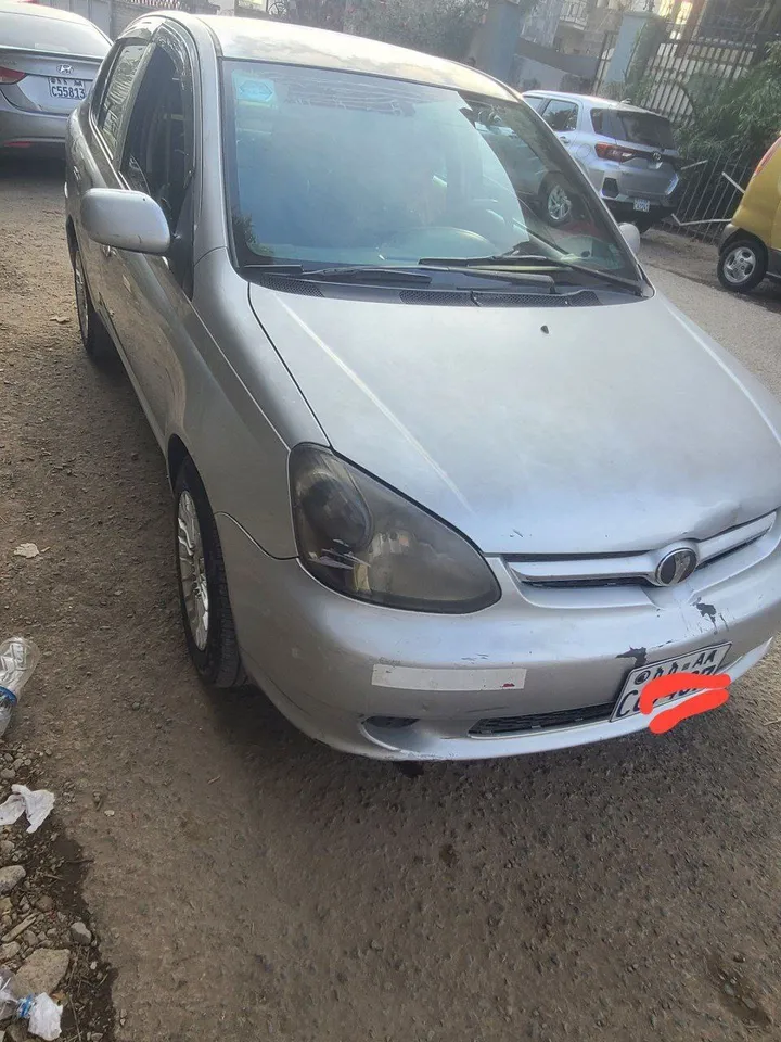 Toyota Platz 2005 Automatic 1.0L – photo 4