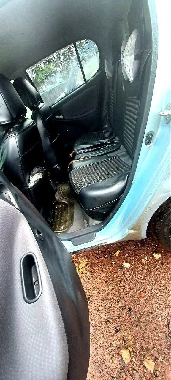 Toyota Vitz 2004 Automatic – photo 4