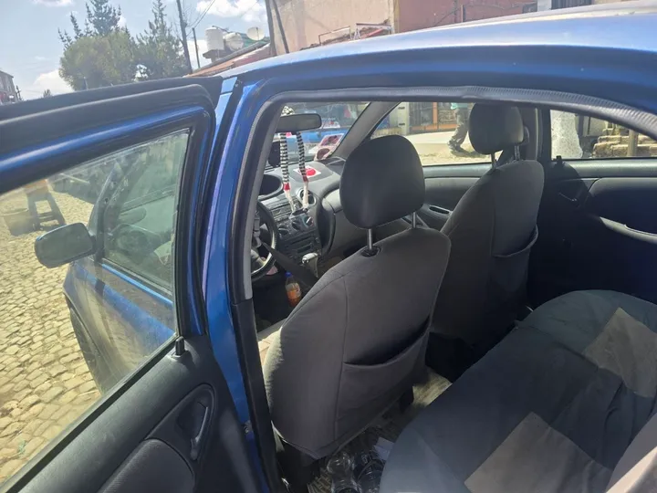 Toyota Vitz 2001 Automatic – photo 6