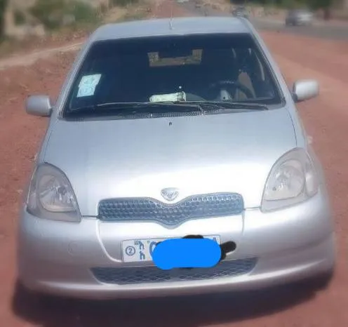 Toyota Vitz 2001 Automatic Hatchback – photo 4