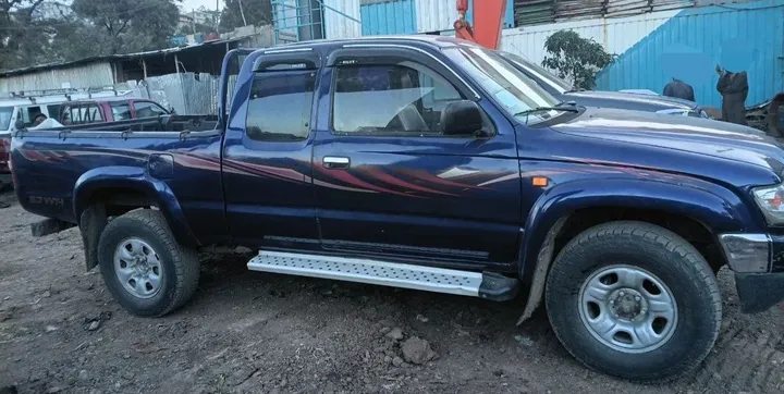Toyota Hilux Extra-Cab 2004 – photo 6