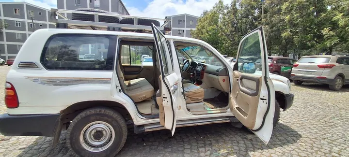 Toyota Land Cruiser 105 2004 – photo 6