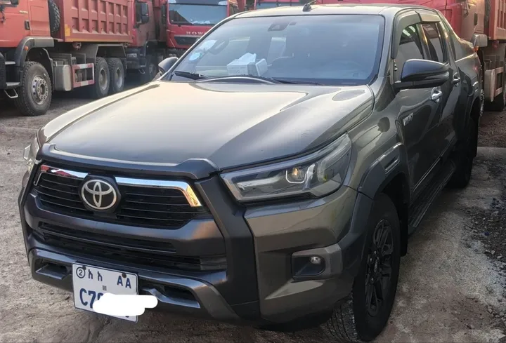 Toyota Hilux Invincible 2021 Diesel – photo 7