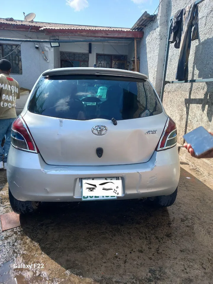Toyota Yaris Compact 2005 Automatic – photo 4