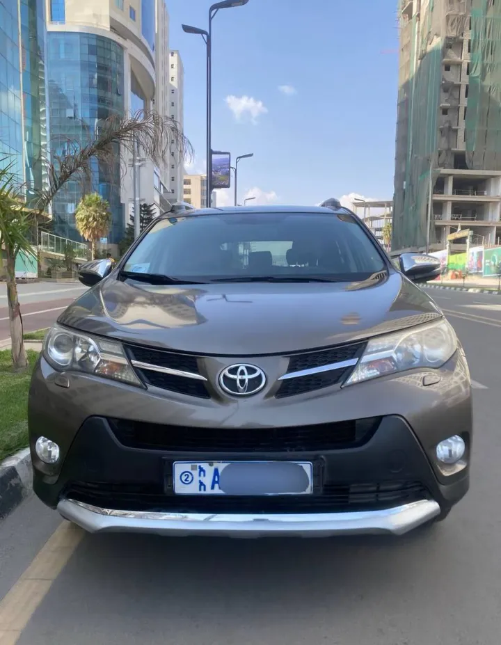 Toyota RAV4 2015 2.0L Automatic – photo 4